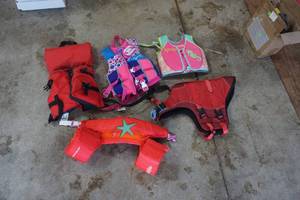 lot 25 image: Large Lot of Assorted Cordless Power Tools and Chargers