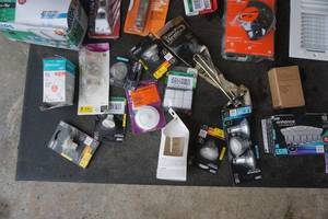 lot 24 image: Large Lot of Assorted Electrical Accessories