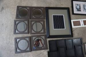 lot 48 image: Large Lot of Assorted Picture FramesWall Decor