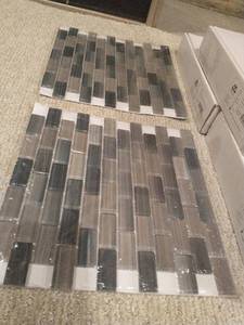 lot 27 image: 3 - Boxes Mulia Bathroom Tile Color Impressions Twilight Glass Mosaic