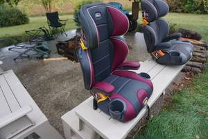 lot 35 image: Chicco Brand High End Childrens Booster Seat Car Seat Maroon Color