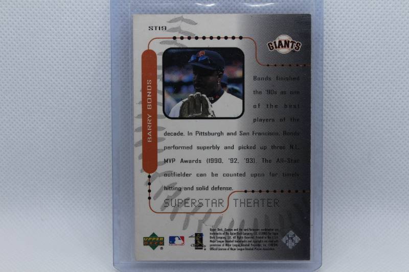 lot 144 image: Barry Bonds 2000 Upper Deck Superstar Theater Ovation No. ST19