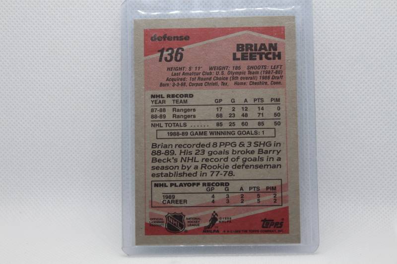 lot 226 image: Brian Leetch Rookie 1989 Topps No. 136