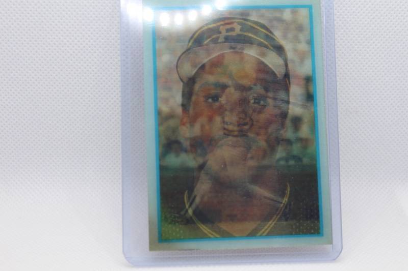 lot 70 image: Barry Bonds Rookie 1986 Sportflics No. 13