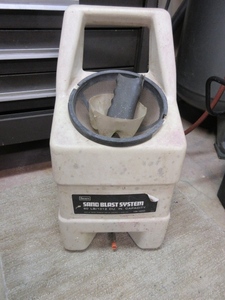 lot 518 image: SEARS SAND BLASTER