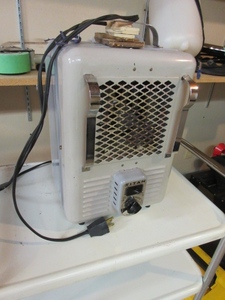 lot 528 image: TITAN PORTABLE HEATER
