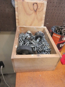 lot 543 image: CHAIN, CASTERS PULLEYS AND MORE