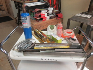lot 544 image: WIGGLY VOLTAGE TESTER, PROPANE TANK, SPIKES AND ACCESSORIES