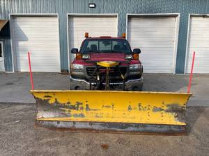 2006 GMC Sierra 2500 HD 4x4 Plow Truck 107,000 miles