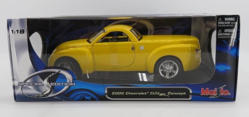 CHEVROLET SSR CONCEPT 2000 MAISTO 1/18
