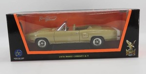 lot 55 image: Road Signature 1970 Dodge Coronet RT 118 Scale Diecast NIB