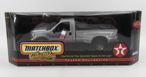 lot 158 image: Matchbox Collectibles 1999 Ford F-350 Super Duty Texaco Collection Diecast