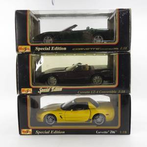lot 163 image: x3 Maisto 118 Scale Special Edition Corvette Diecast Models