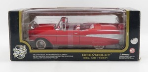 lot 176 image: Road Tough 1957 Chevrolet Bel Air Convertible 118 Scale Diecast