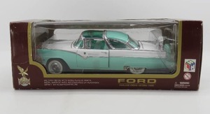 lot 194 image: Road Legends 118 Scale 1955 Ford Fairlane Crown Victoria