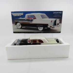lot 215 image: Ertl American Muscle MINT 118 Scale 1955 Chevrolet Bel-Air Convertible