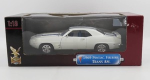 lot 219 image: Road Signature 1969 Pontiac Firebird Trans AM 118 Scale