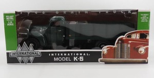 lot 231 image: Die-Cast Promotions International Model K-5 1946 Grain Truck NIB