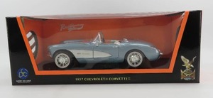 lot 243 image: Road Signature 118 Scale 1957 Chevrolet Corvette NIB