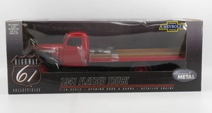 lot 268 image: Highway 61 Collectibles 118 Scale 1941 Flatbed Truck NIB