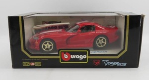 lot 96 image: Bburago 1996 Dodge Viper GTS 118 Scale Red Diecast