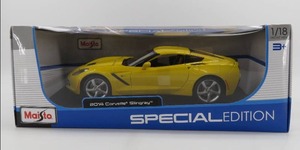 lot 130 image: Maisto Special Edition 118 Scale 2014 Yellow Corvette Stingray NIB