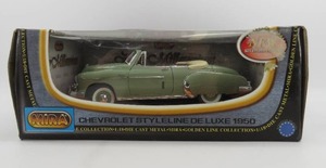 lot 139 image: Mira 118 Scale 1950 Chevrolet Styleline Convertible NIB