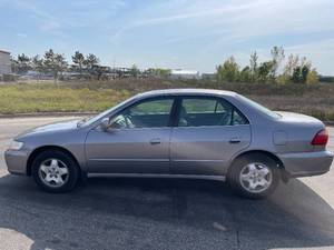 lot 28B image: 2000 Honda Accord EX V6