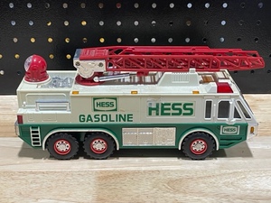 lot 10 image: Vintage Hess Fire Truck