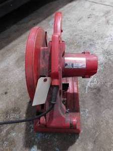 lot 42 image: Milwaukee 14 Abrasive Chop Saw
