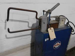 lot 43 image: Miller 111 Lector - Spot Portable Welder