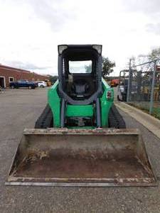 lot 7 image: 2017 Bobcat T630 Track Skid Steer