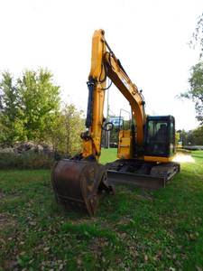lot 1 image: 2019 JCB JZ141LC Excavator