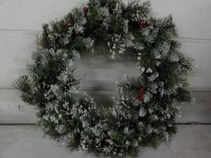 20 Lighted Holiday Wreath (needs batteries)