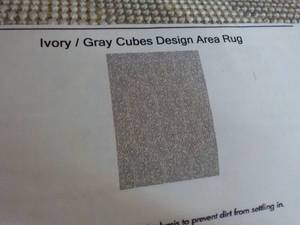 IvoryGray Cubes 7 ft 10 x 9 ft 10 Area Rug