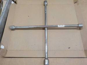 4 Way 20 Lug Wrench...