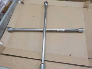 4 Way 20 Lug Wrench...