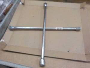 4 Way 20 Lug Wrench...