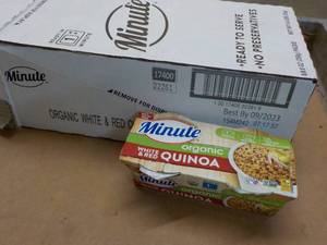 8 - 8 oz Minute Organic White and Red Quinoa best date 092023