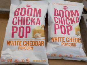 Boom Chicka Pop White Cheddar Popcorn 2 - 4.5 oz bags