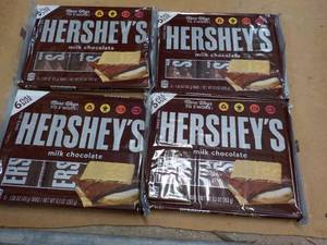 4 pkgs Hersheys Full Size Candy Bars- 6 each