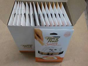 15 ct Purina Fancy Feast Savory Cat Treats Natural Salmon and Tuna in a Demi Glaze best date 082023 Retail $3 each