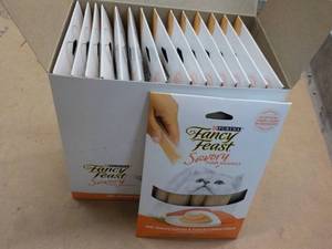 15 ct Purina Fancy Feast Savory Cat Treats Natural Salmon and Tuna in a Demi Glaze best date 082023 Retail $3 each