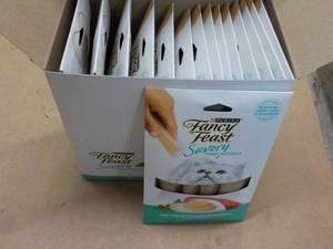 15 ct Purina Fancy Feast Savory Cat Treats Natural Tuna in a Demi Glaze best date 082023 Retail $3 each