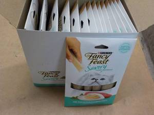 15 ct Purina Fancy Feast Savory Cat Treats Natural Tuna in a Demi Glaze best date 082023 Retail $3 each