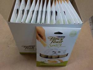 15 ct Purina Fancy Feast Savory Cat Treats Natural Chicken in a Demi Glaze best date 082023 Retail $3 each