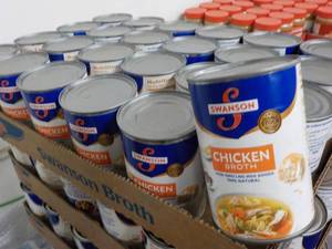 24 cans Swansons Chicken Broth best date 092023