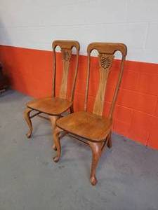 lot 45 image: Scalloped Detail Dining Chairs