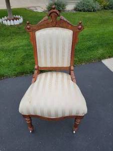 lot 112 image: Eastlake Parlor Upholstery Spot