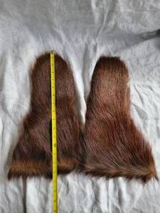 lot 29 image: Moose Fur Mittens